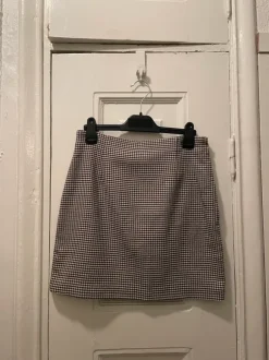 H&M minihame kukonaskelkuosi