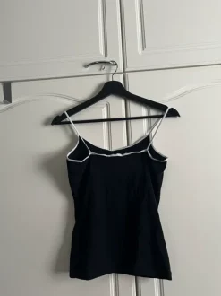 HM musta toppi, m koko