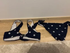 H&M sini-valkoiset pallobikinit