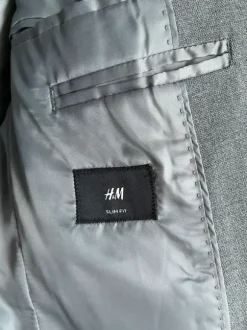 H&M todella hyväkuntoinen puku / 44