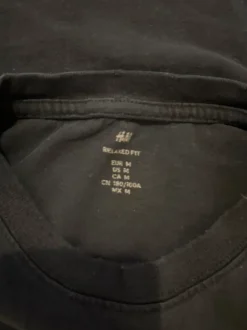 H&M T-Shirt in Black