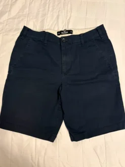 Hollister shortsit koko 32