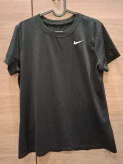 Hyväkuntoinen Nike t-paita koossa L
