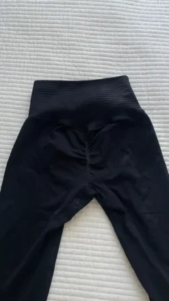 ICIW Define Seamless Scrunch Tights