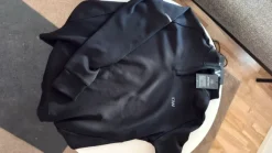 ICIW training clothes