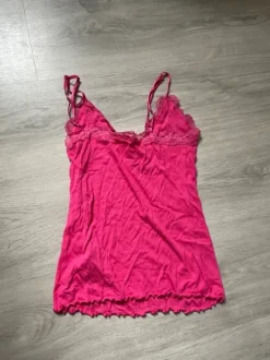 Ihana pinkki pitsitoppi