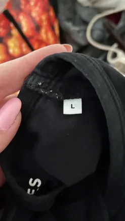 Jack & Jonesin musta t-paita