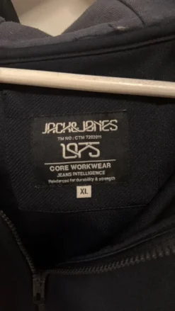 Jack&Jones huppari