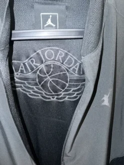 Jordan light jacket