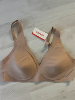 Kaarituettomat rintaliivit