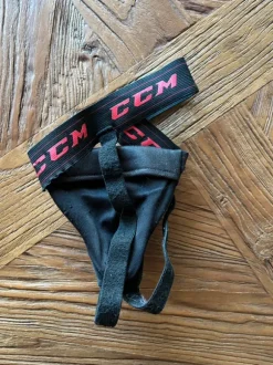 Kamppailulaji munasuojat