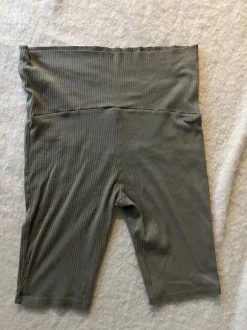 Kappahl raskausshortsit