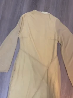 Keltainen pitkä maksimekko M-koko