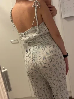 Kesäinen jumpsuit