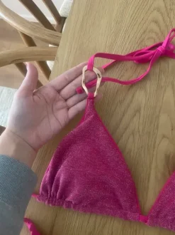 Kimaltavat bikinit 💖