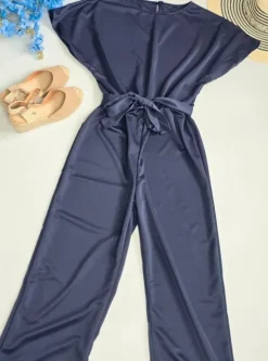 Kombinezon długi L z krótkim rękawem poliester wiązany paskiem w pasie