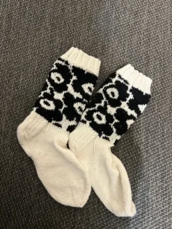 Käsintehdyt ”Marimekon” villasukat