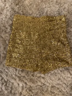 Kultaiset shortsit H&M S