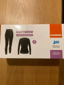 Käyttämätön Pilkkoset urheilukerrasto naisille