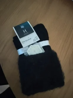 käyttämätön pörrösukat 40-42