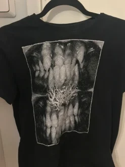 Larcenia Roe Smile T-Shirt