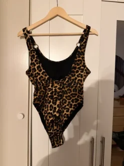 Leopardi uimapuku