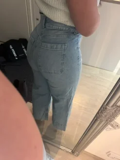 Leveä lahkeiset farkut housut 38 h&m