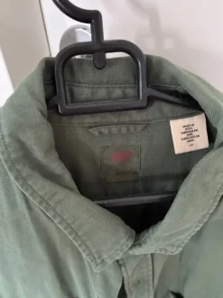 Levis armyn vihreä kauluspaita
