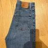 Levis ribcage straight W27