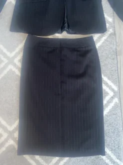 Liituraita jakkupuku