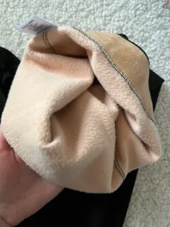 Lämpimät sukkahousut