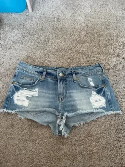 Low waist farkkushortist