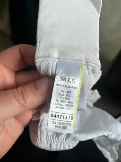 M & S rintaliivejä 80G