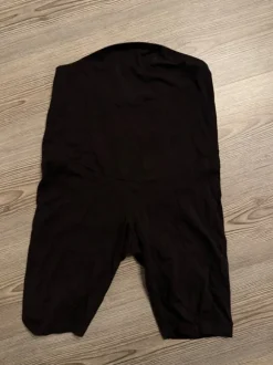 Mama bikers shortsit