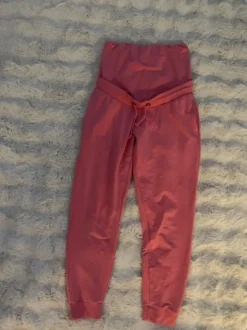 Mamalicious collegehousut