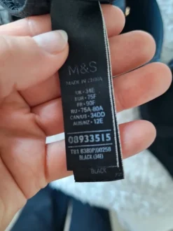 Marks & Spencer rintaliivit