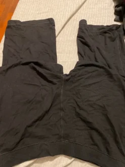 Matalavyötäröiset collegehousut