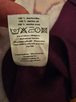 Merinovilla tuubihuivi