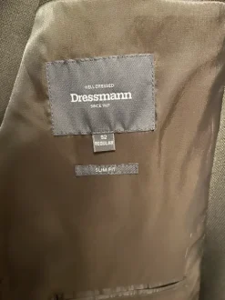 Metsänvihreä puku Dressman