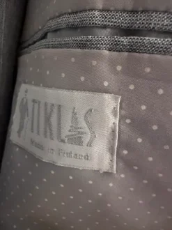 Miesten jakku ja housut