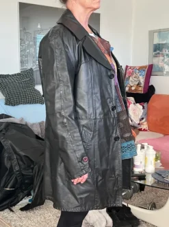 Miesten pitkä nahkatakki