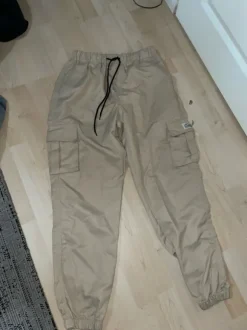 Miesten reisitasku housut