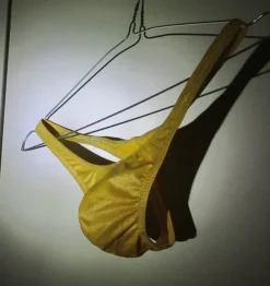 Miesten string-malliset uimahousut