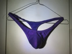 Miesten string-malliset uimahousut