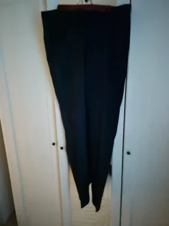 Miesten suorat housut