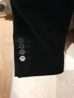 Miesten tummansinen(melkein musta) samettitakki kokoa XL