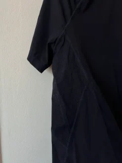 Miesten vartalonmyötäinen treenipaita