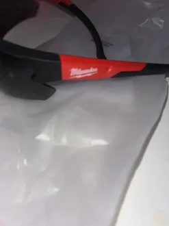 Milwaukee suojalasit