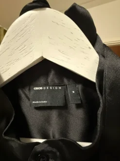 musta ASOS- design satiinipaita