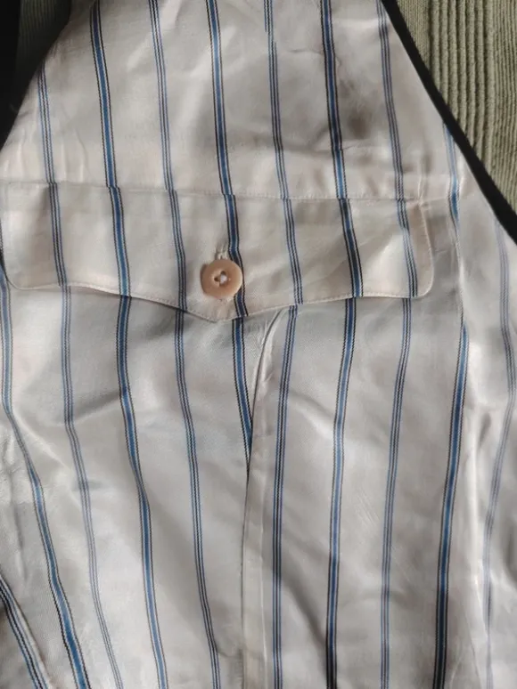 Musta vintage-liivi koko noin S-M